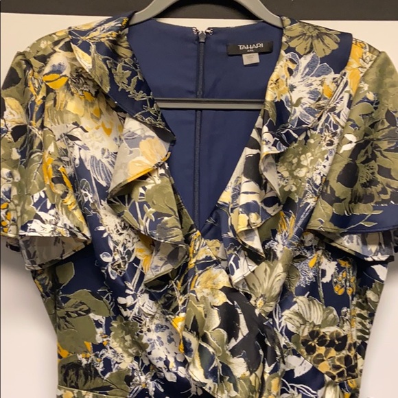 Dress - Picture 2 of 3